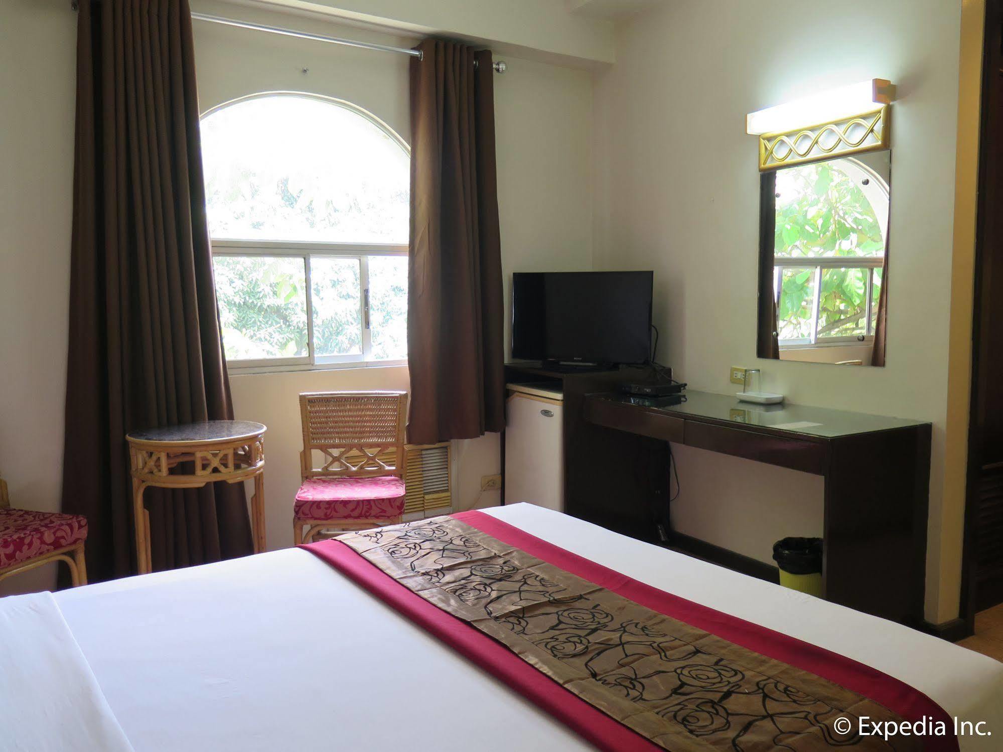 Oyo 414 Humberto'S Hotel Davao City Eksteriør bilde