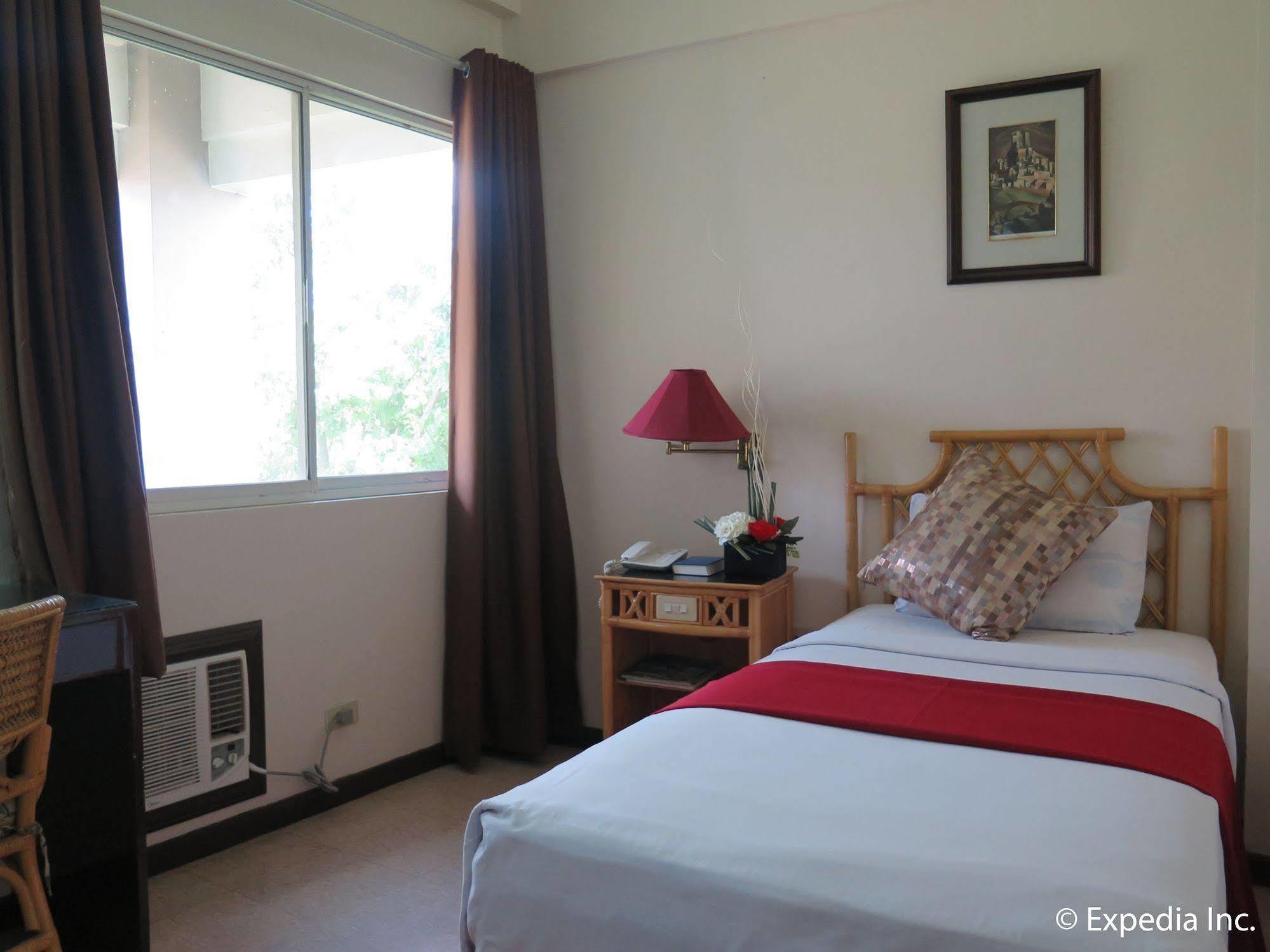 Oyo 414 Humberto'S Hotel Davao City Eksteriør bilde
